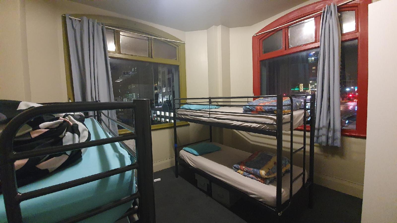 Surf 'N' Snow Backpackers - Hostel / Backpacker
