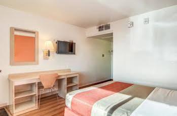 Motel 6 Fort Collins