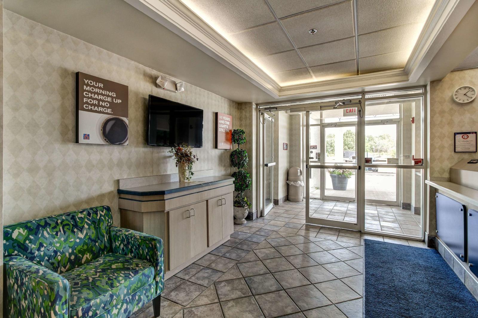 Motel 6 Cleveland - Medina