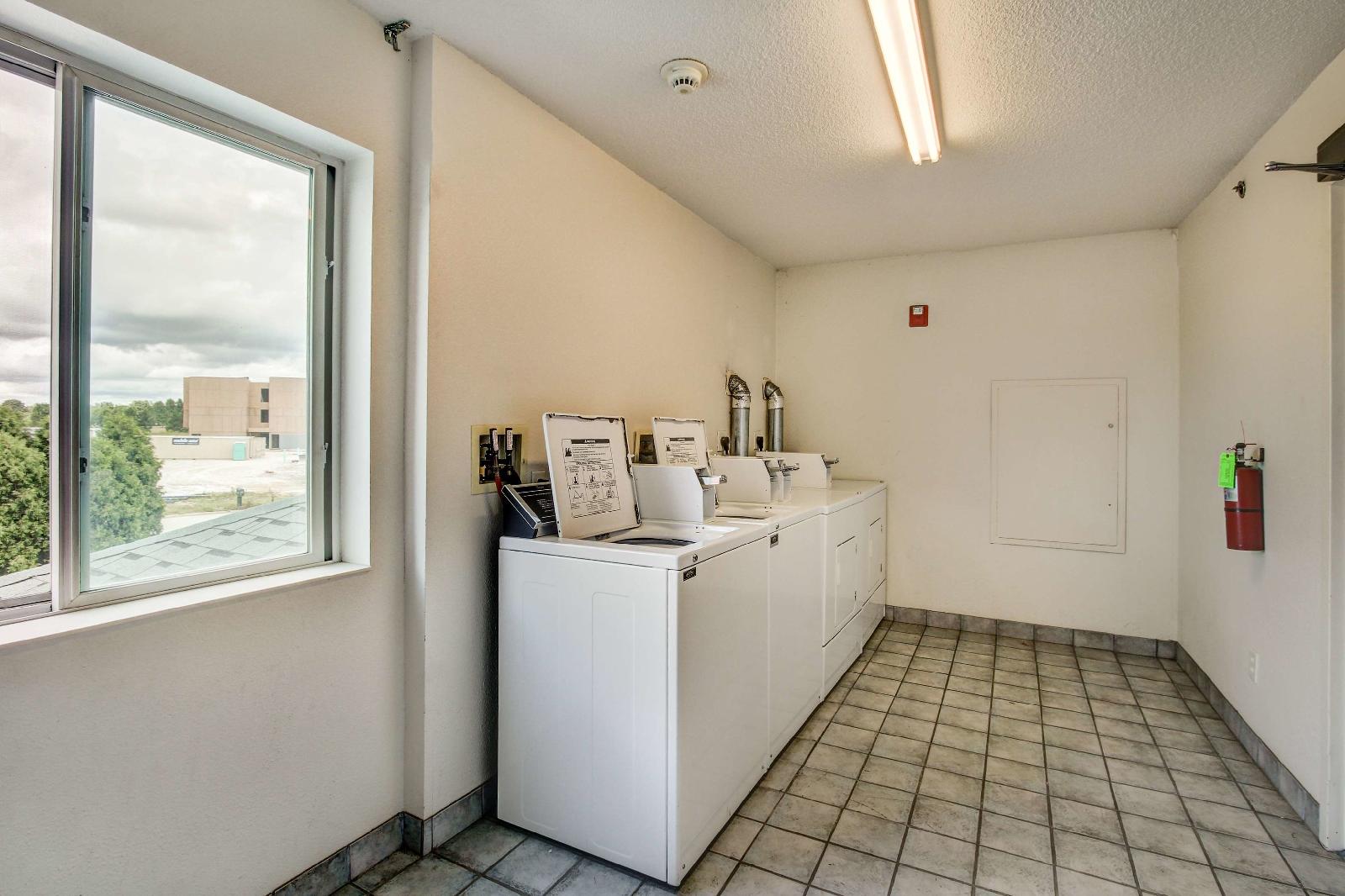 Motel 6 Cleveland - Medina