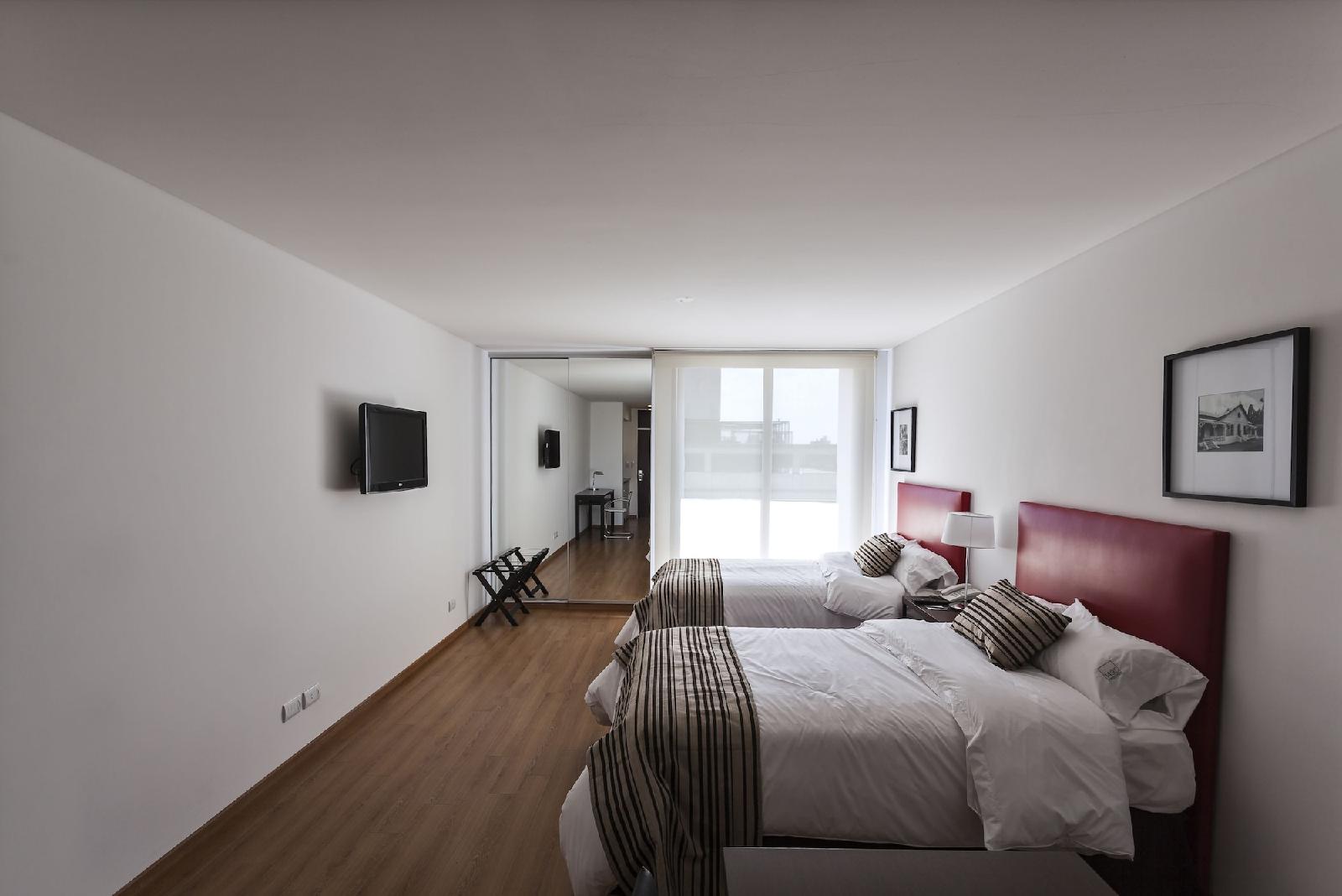 1495 Apart
