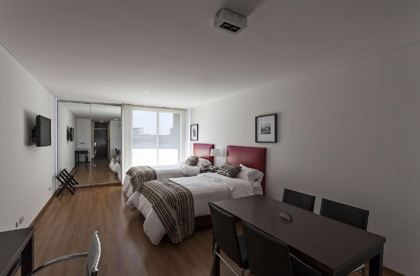 1495 Apart
