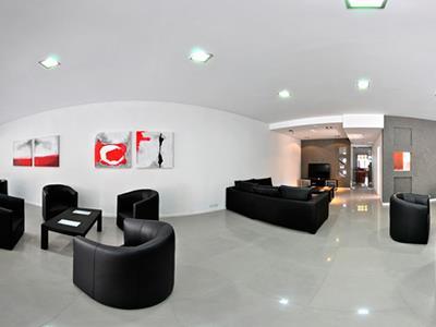 Pilar Apart