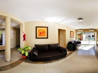 Pilar Apart