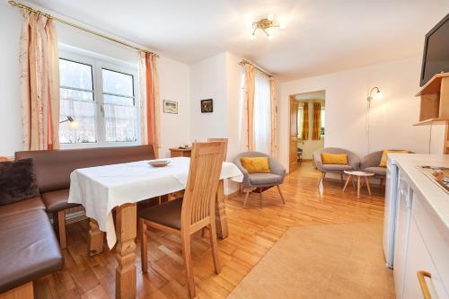 Apartments Geistlinger