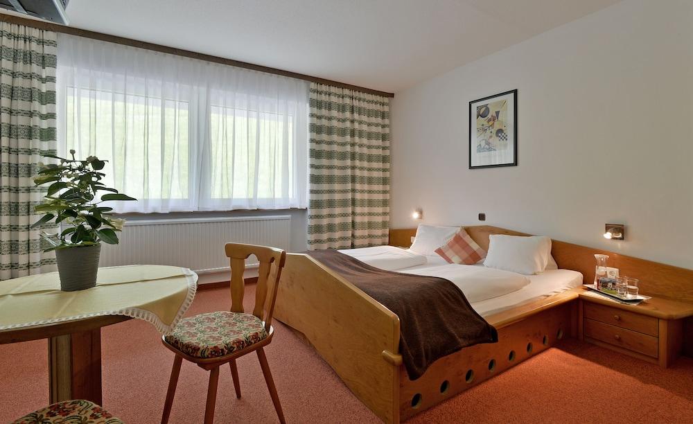 Hotel Garni Tirol