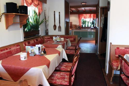 Cafe Pension Alpina