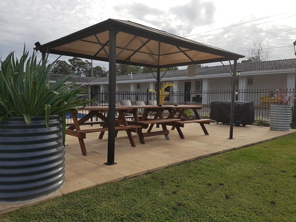 Timbertown Resort and Motel