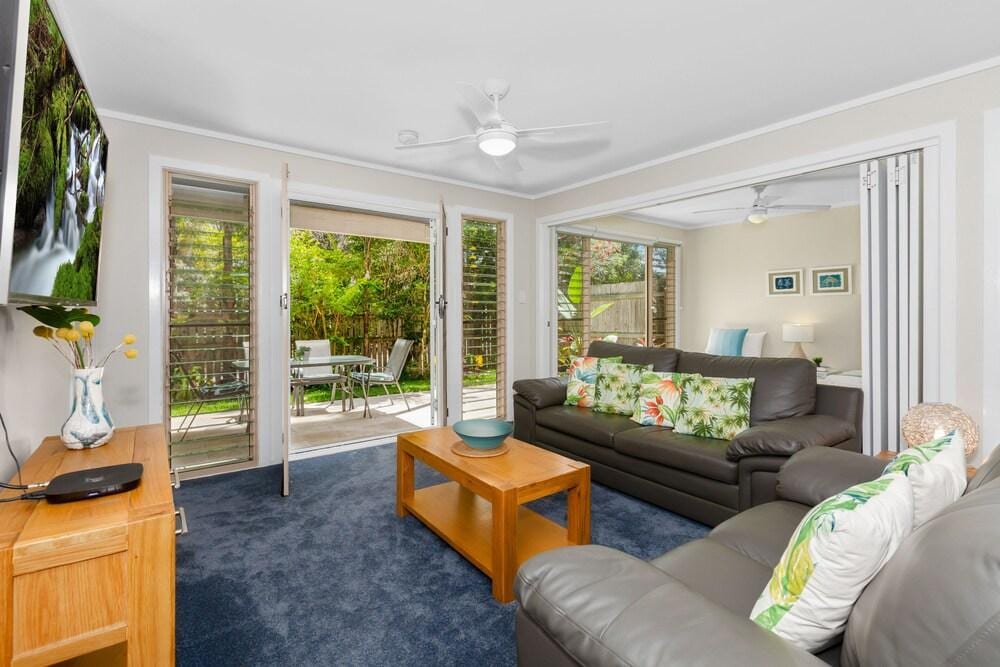 Hastings Cove Waterfront Holiday Apartments