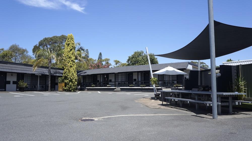 Highway motor inn taree