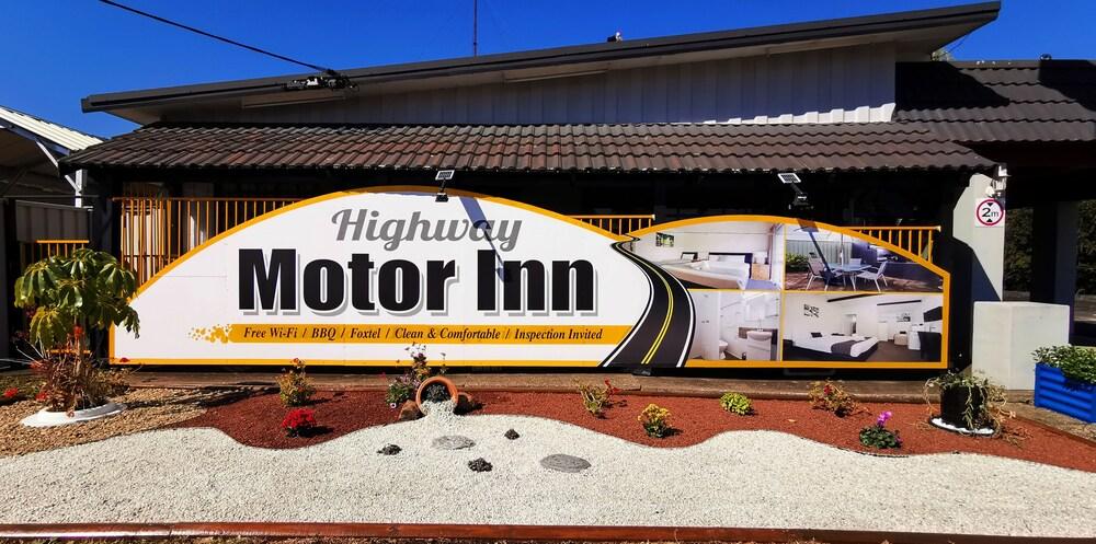 Highway motor inn taree