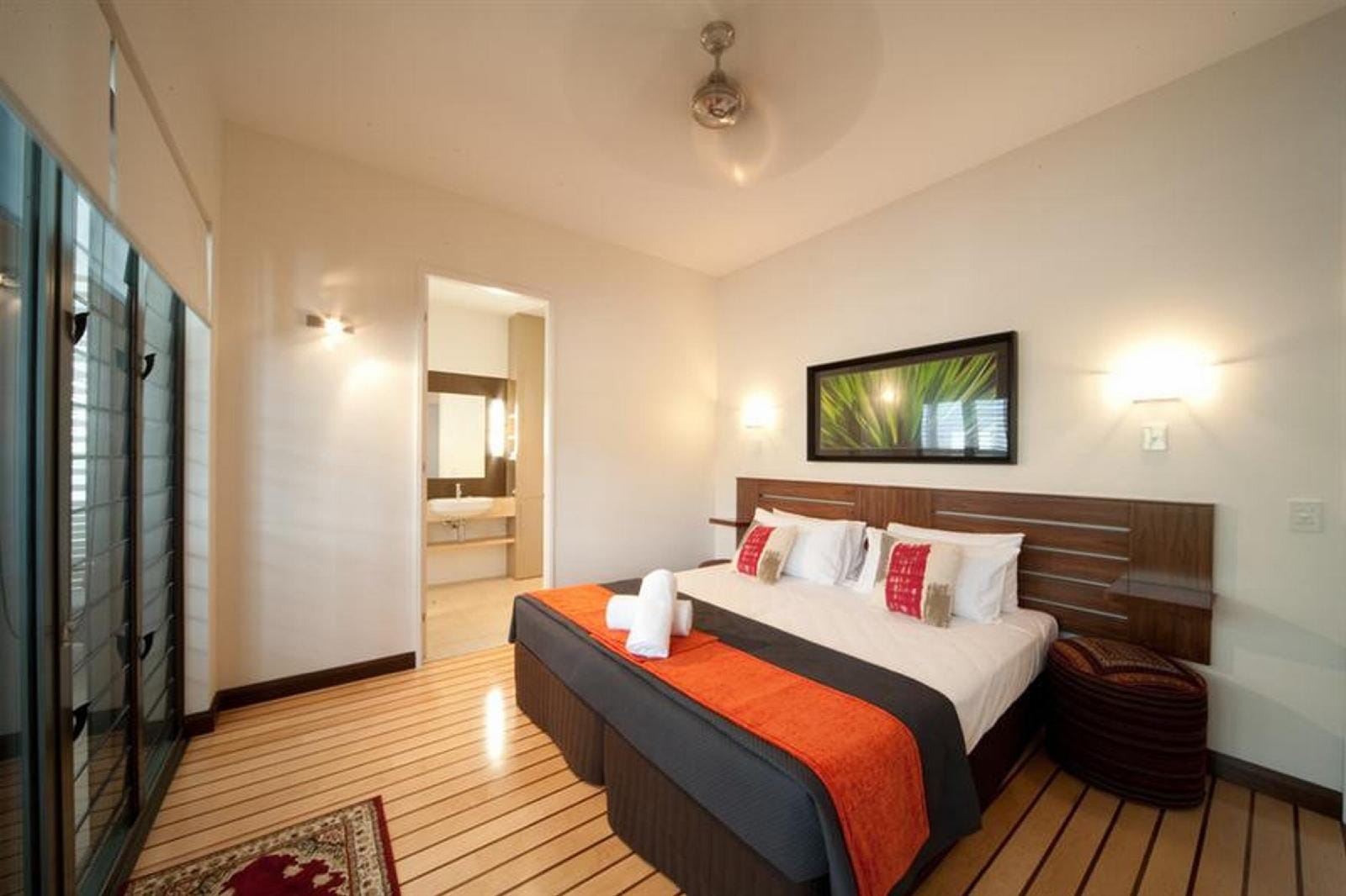 Mantra Boathouse Apartments