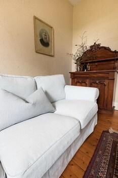 Clonmara Country House & Cottages
