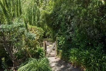 Clonmara Country House & Cottages