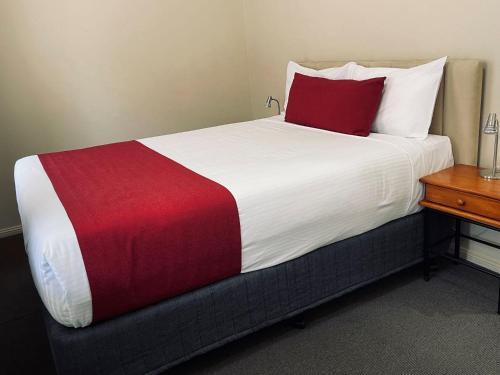 Ashton Townhouse Motel & Suites