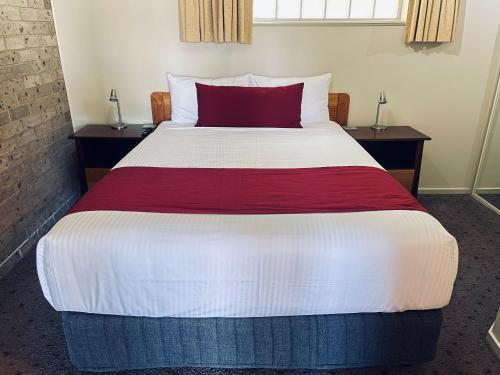 Ashton Townhouse Motel & Suites