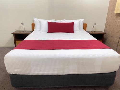 Ashton Townhouse Motel & Suites