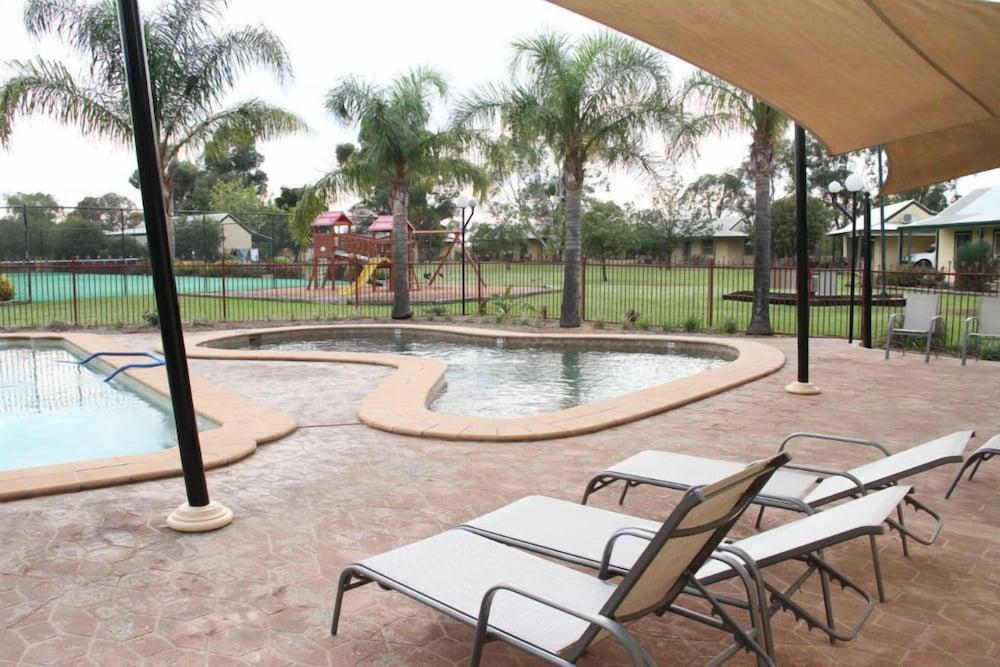 Murray River Resort