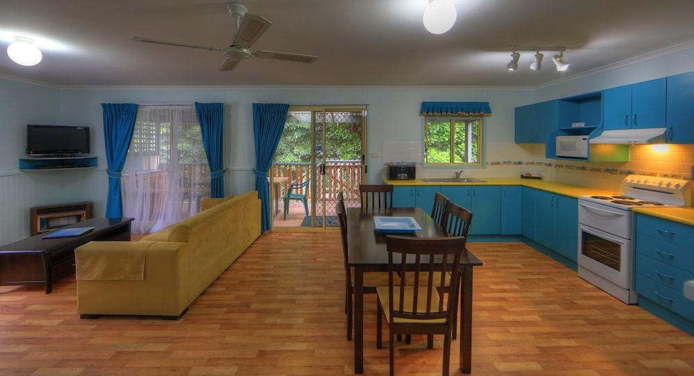 BIG 4 Bungalow Park on Burrill Lake