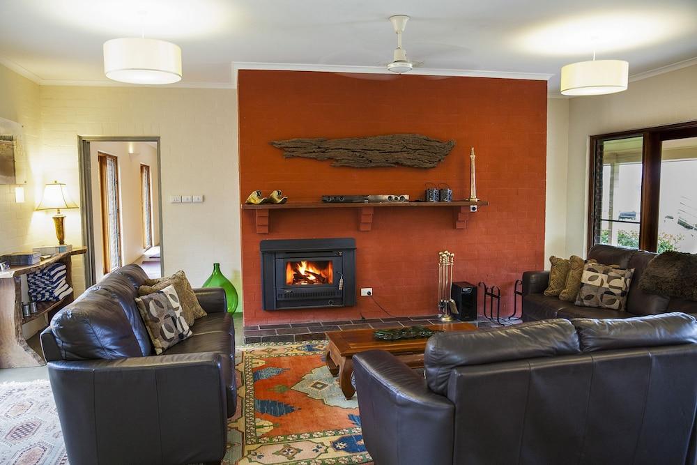 Burncroft Guest House