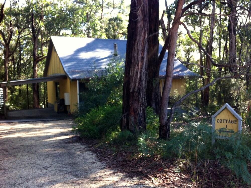 Idyllic Retreat For 4 People In Beautifu