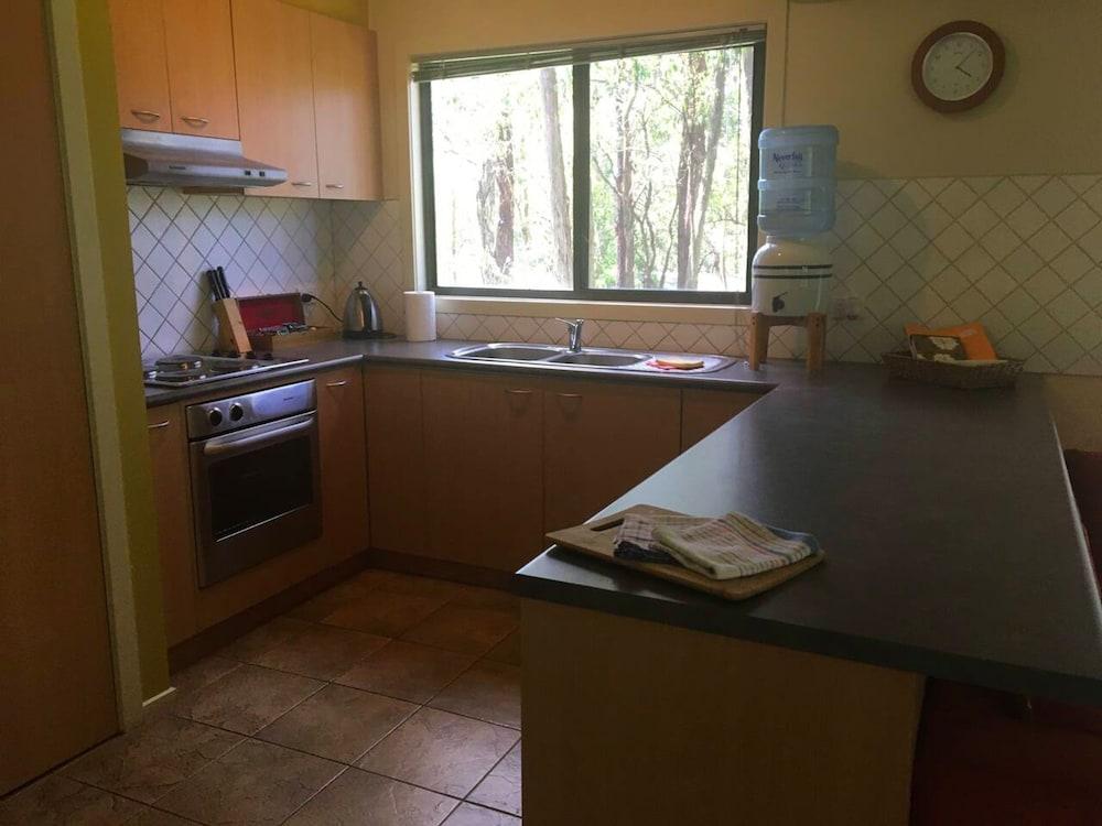 Idyllic Retreat For 4 People In Beautifu