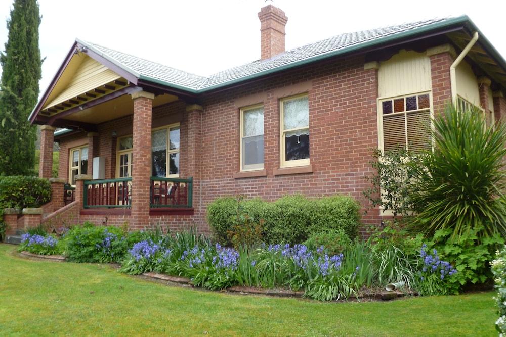 Donalea Bed and Breakfast & Riverview Apartment