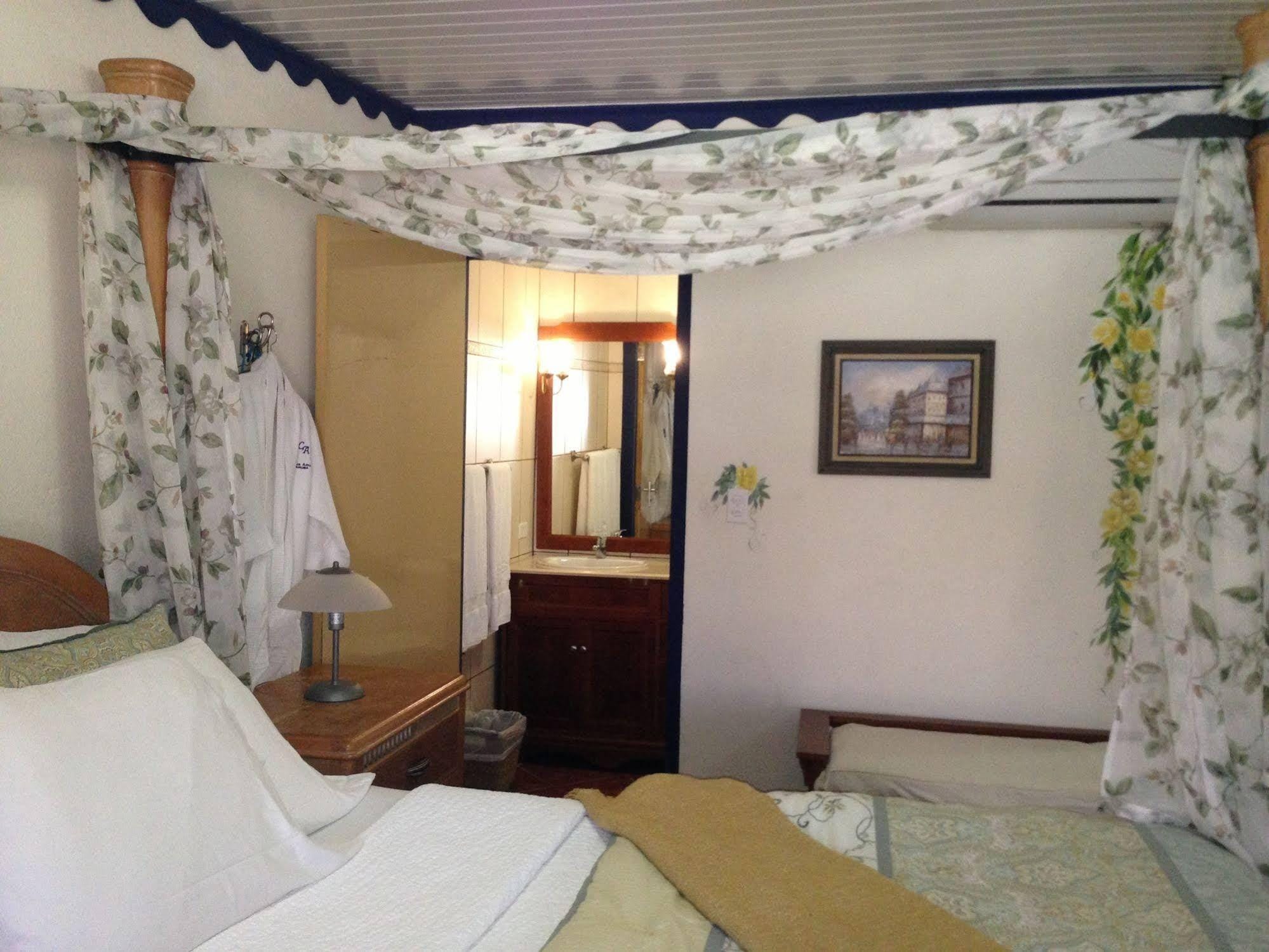 Club Arias Bed & Breakfast