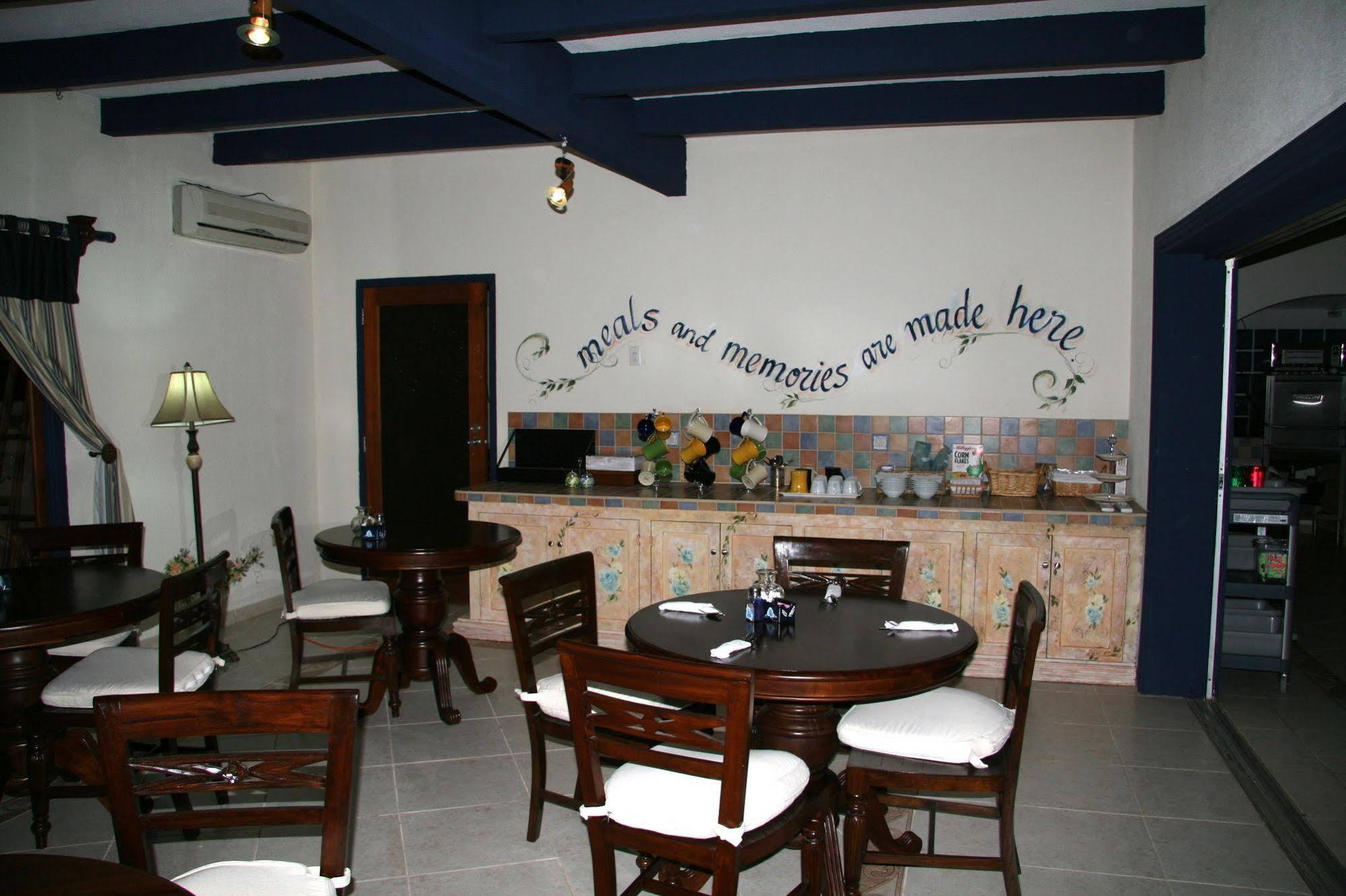 Club Arias Bed & Breakfast