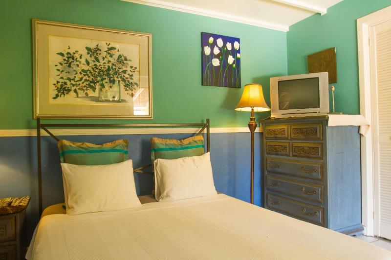 Beach House Aruba Apartments