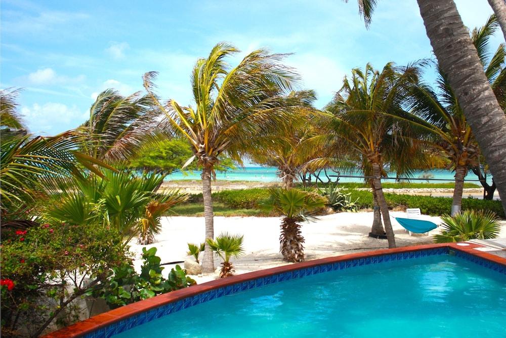 Beach House Aruba Apartments