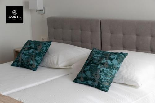 Apart Hotel Amicus