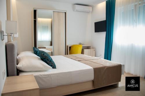 Apart Hotel Amicus