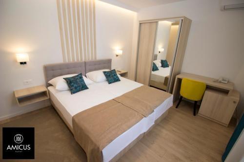 Apart Hotel Amicus