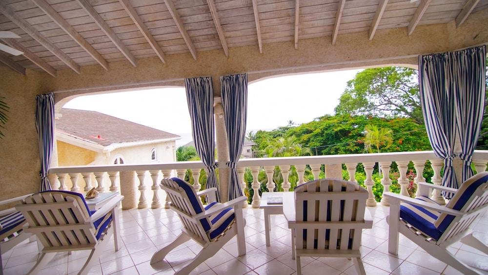 SeaSymphony Villa