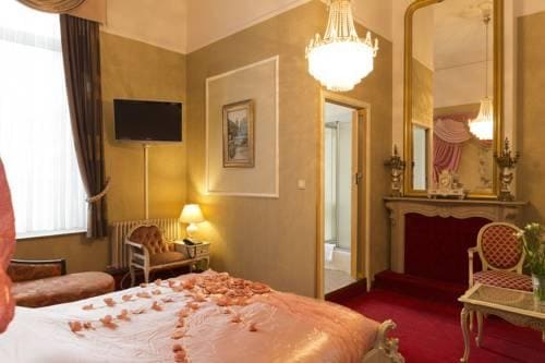 Station Hotel
