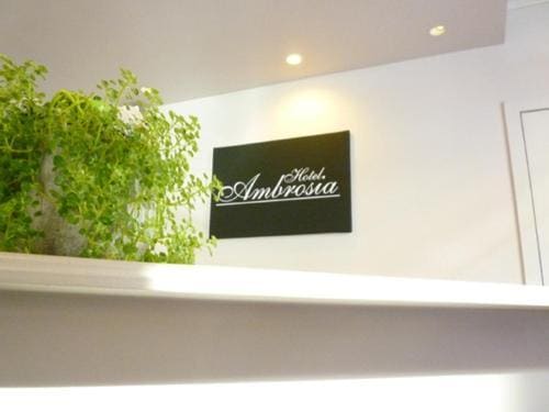 Ambrosia