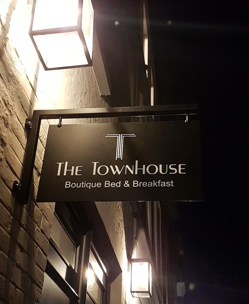 The Townhouse Bed & Breakfast