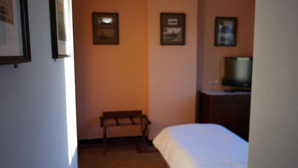 De Bonte Os Hotel And Tower