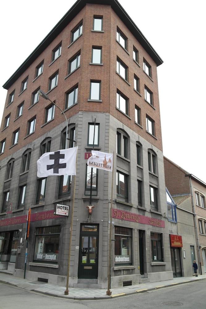 De Bonte Os Hotel And Tower