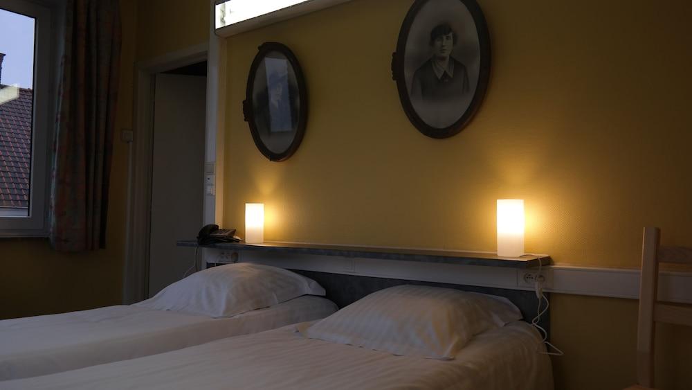 De Bonte Os Hotel And Tower