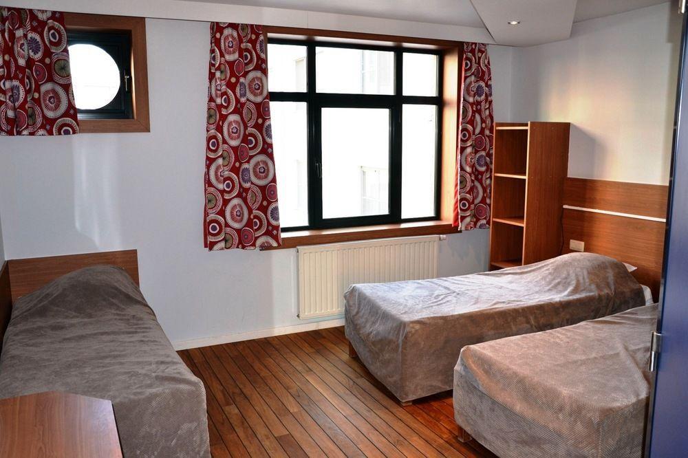 Sleep Well Youth Hostel