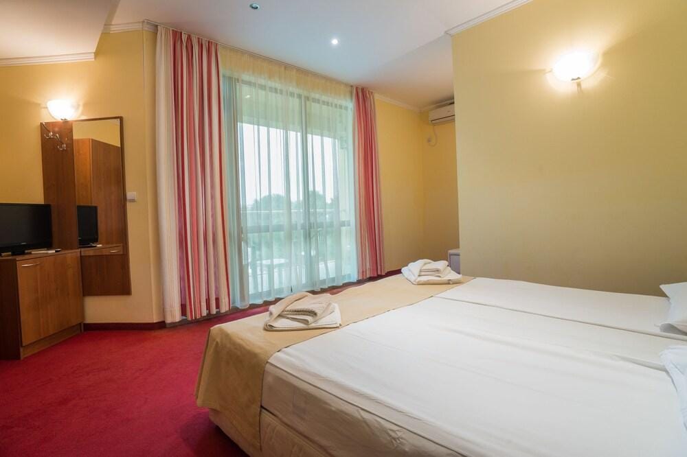 Hotel Perla Sun