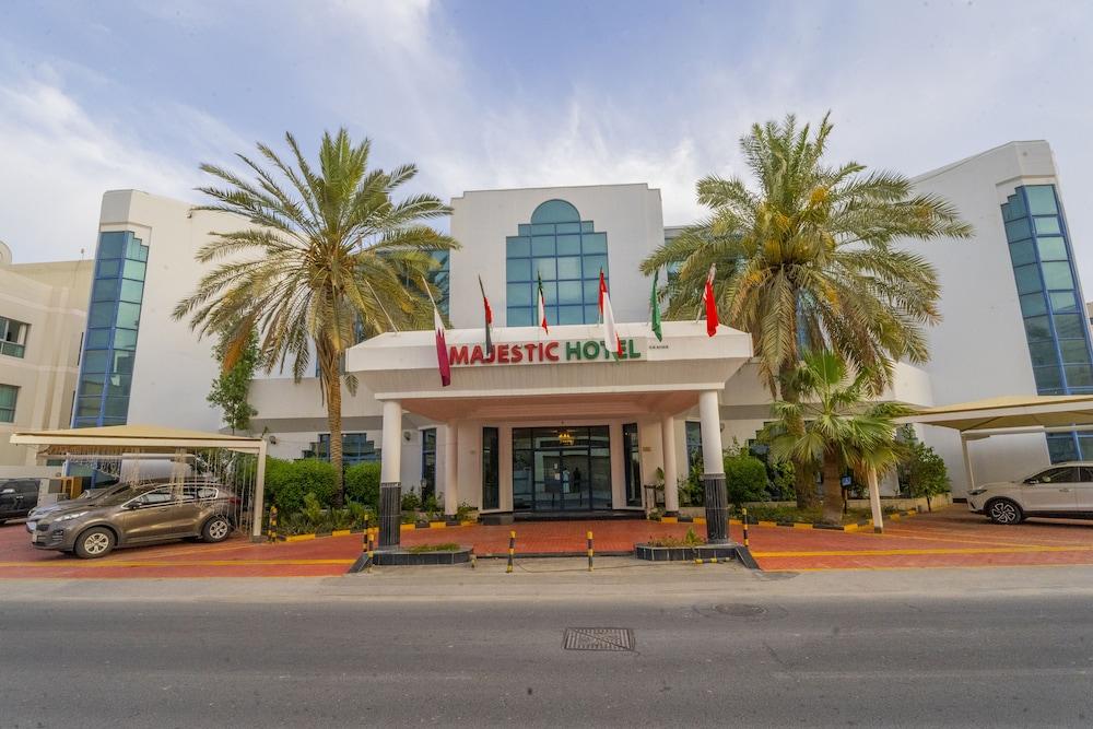 OYO 122 Majestic Hotel