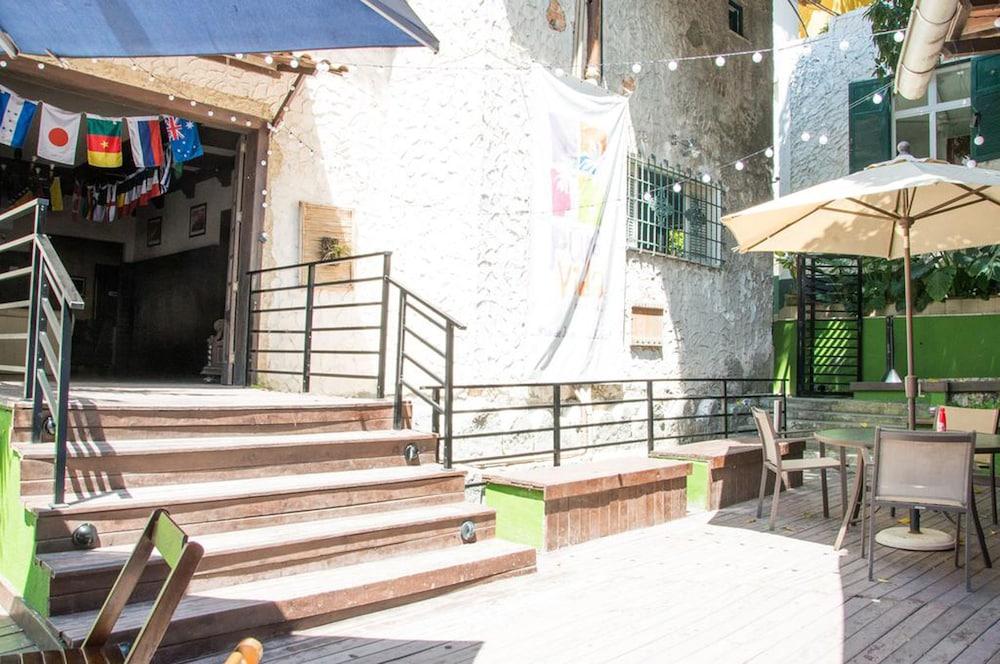 Pura Vida Hostel