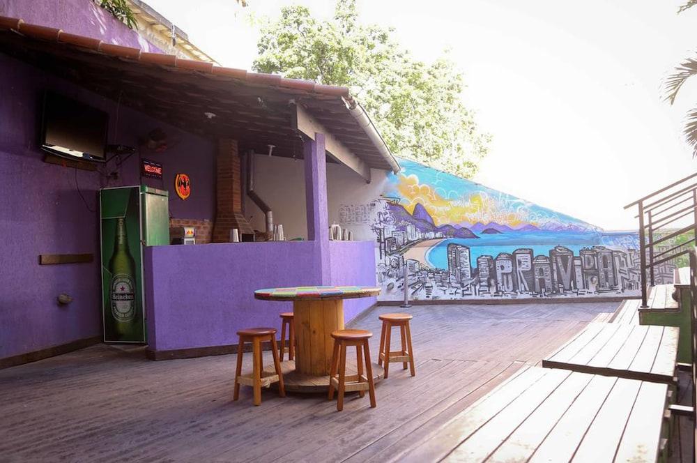 Pura Vida Hostel
