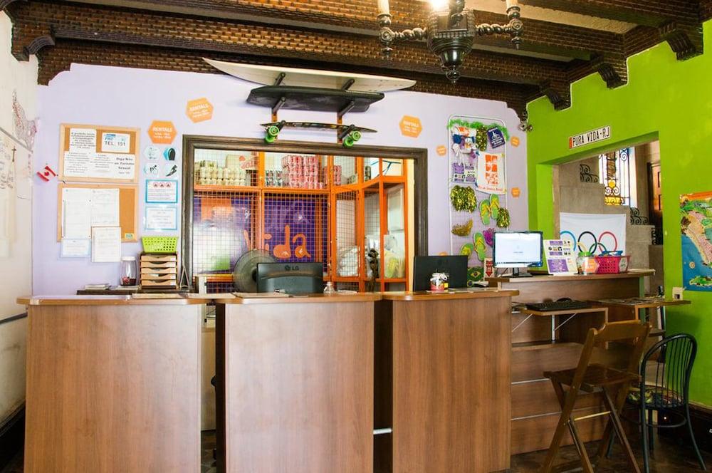 Pura Vida Hostel