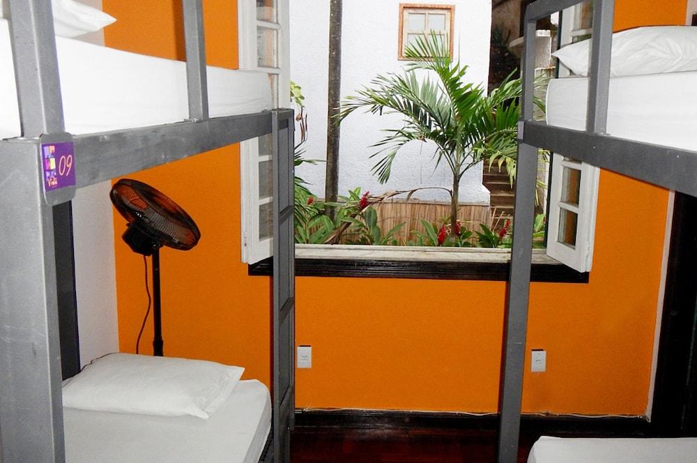 Pura Vida Hostel