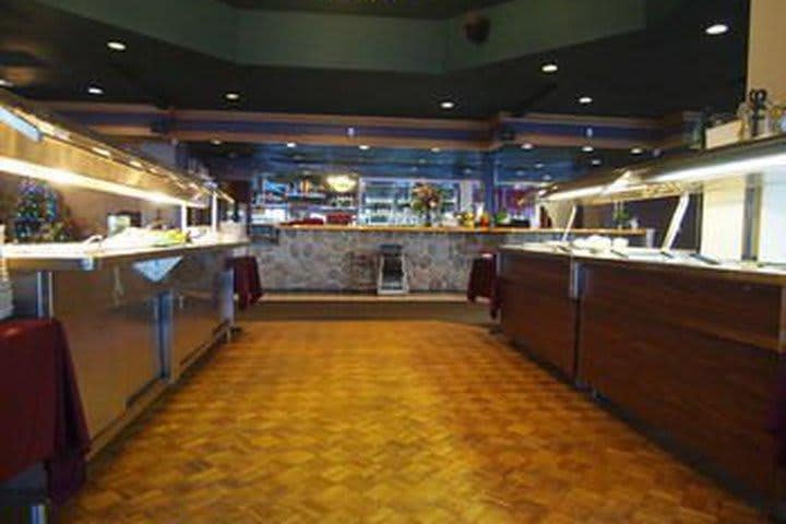 Travelodge by Wyndham Lacombe