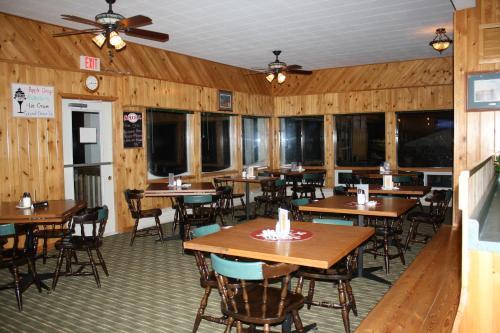 Carolyn Beach Inn & Restaurant